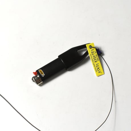 "LIGHTER LEASH" RETRACTABLE LIGHTER HOLDER