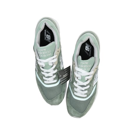 "NEW BALANCE / 997 MINT"