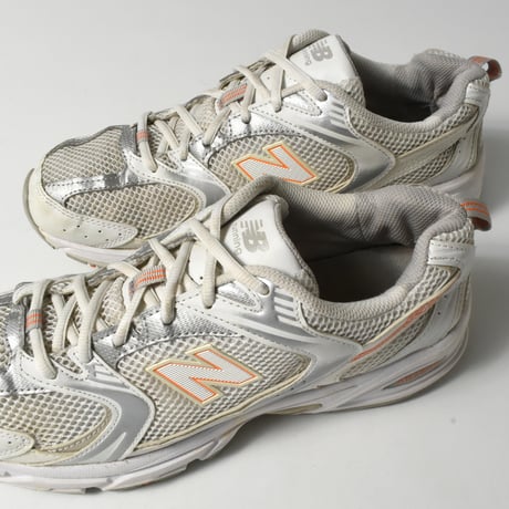 USED "NEW BALANCE / 530"