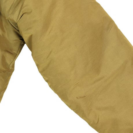 DEAD STOCK "WOOLRICH" DOWN JACKET