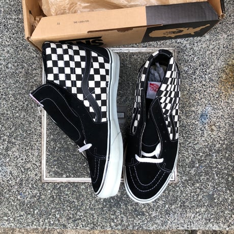 LATE 90'S DEAD STOCK VANS "SK8-HI" BLACK / BLACK WHITE CHECKERBORAD