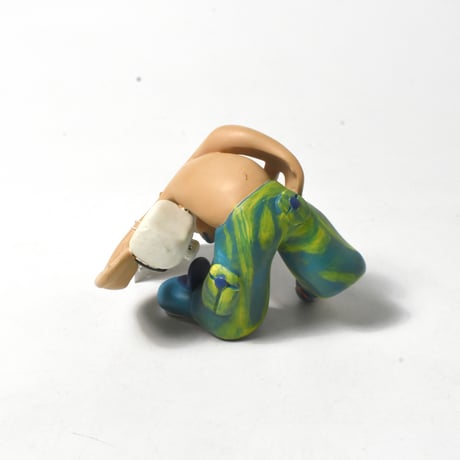 "REFLEXIONS / KICK-X" FIGURINE