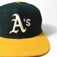 USED 80’S "OAKLAND ATHLETIC" WOOL CAP