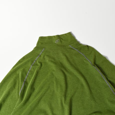 USED "CLOUDVEIL" LIGHT WEIGHT HALF ZIP