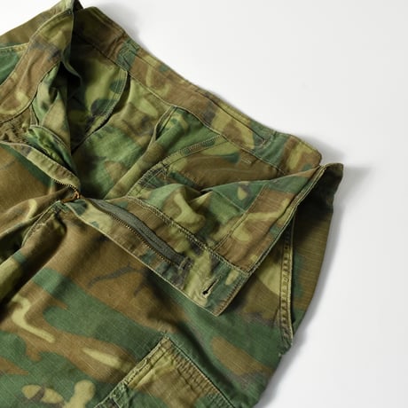 USED 68’S MILITARY CAMO CARGO PANTS