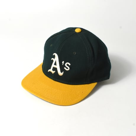 USED 80’S "OAKLAND ATHLETIC" WOOL CAP