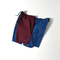 USED 90'S "NIKE" NYLON SHORTS