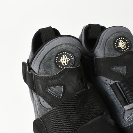 DEADSTOCK 94'S "NIKE / AIR TRAINER HUARACHE"