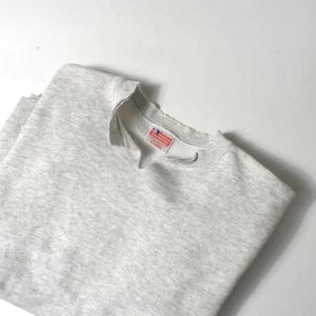 USED "HANES / HEAVYWEIGHT" CREWNECK SWEAT