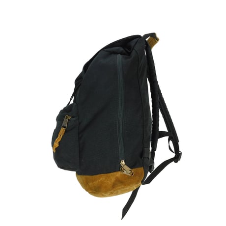 USED "JANSPORT / STYLE43689" BACK PACK