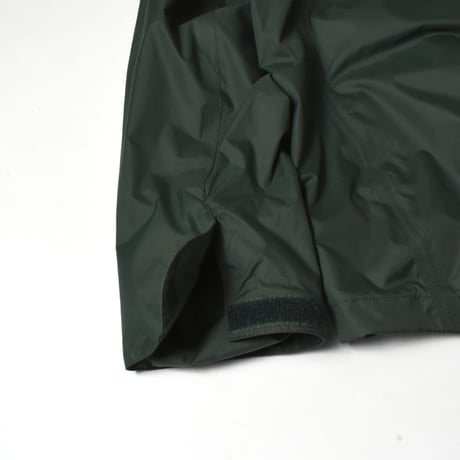 USED "SIERRA DESIGNS" MOUNTAIN JACKET