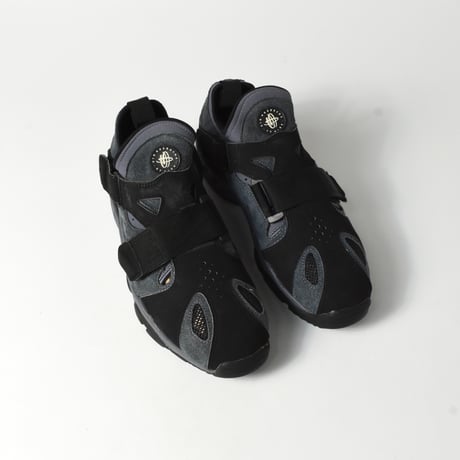 DEADSTOCK 94'S "NIKE / AIR TRAINER HUARACHE"