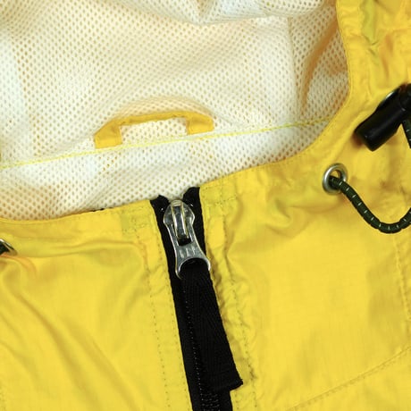 DEAD STOCK "GAP" NYLON VEST