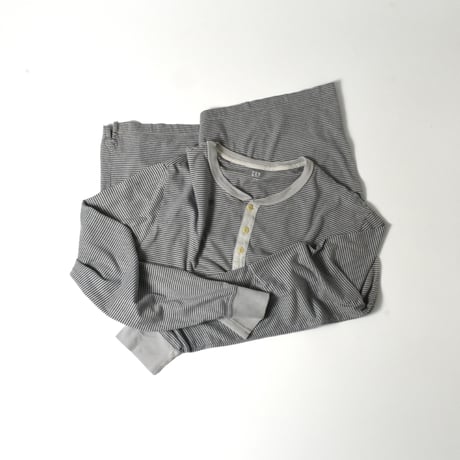 USED "GAP" HENRRY NECK BOADER L/S T-shirt