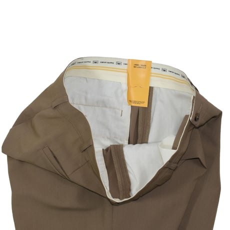 NOS "HAGGAR" 2-TUCK SHORTS