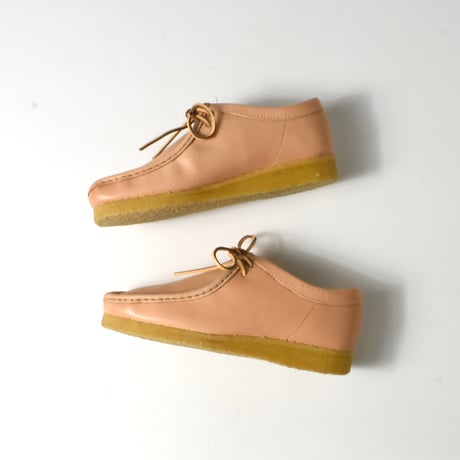 "CLARKS / WALLABEE NATURAL VEG TAN"