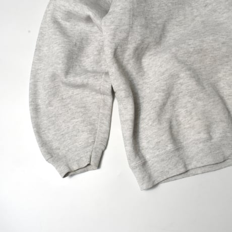 USED "HANES / HEAVYWEIGHT" CREWNECK SWEAT