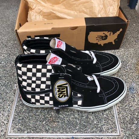 LATE 90'S DEAD STOCK VANS "SK8-HI" BLACK / BLACK WHITE CHECKERBORAD