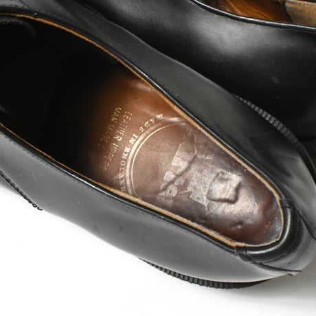 USED "DR MARTENS" 4 HOLE LEATHER SHOES