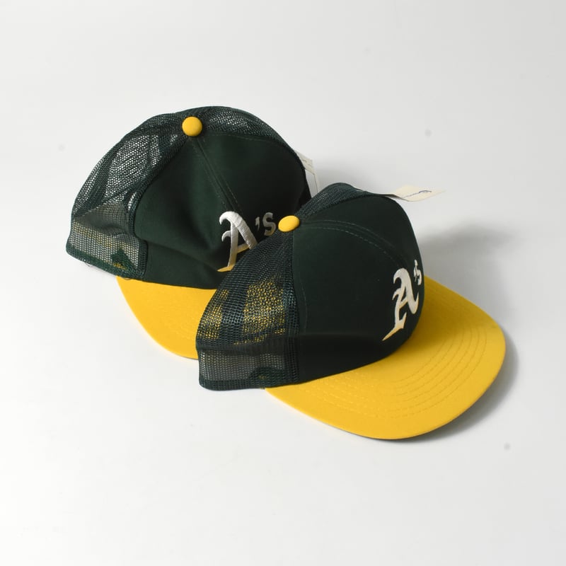VINTAGE Oakland Athletics dead stock CAP