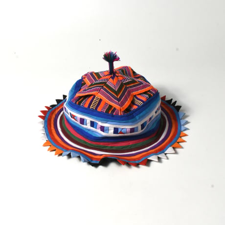 USED UNKNOWN UNIQUE HAT