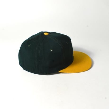 USED 80’S "OAKLAND ATHLETIC" WOOL CAP