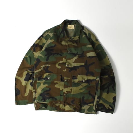 USED MILITARY 2-POCKET CAMO JACKET