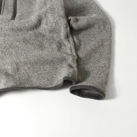 USED  "PATAGONIA" HALF ZIP FLEECE PULLOVER