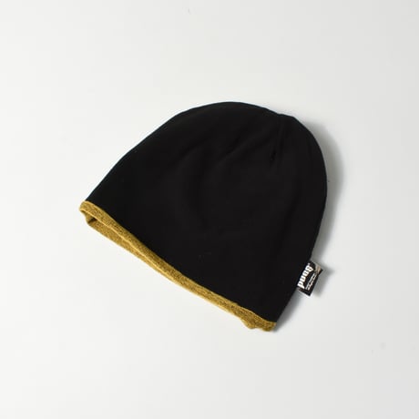 USED "PUGS" PATTERN BEANIE