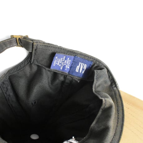 USED "GAP" 6 PANNEL CAP