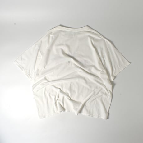 USED "I'M SURROUNDED BY CHARACTERS" T-shirt