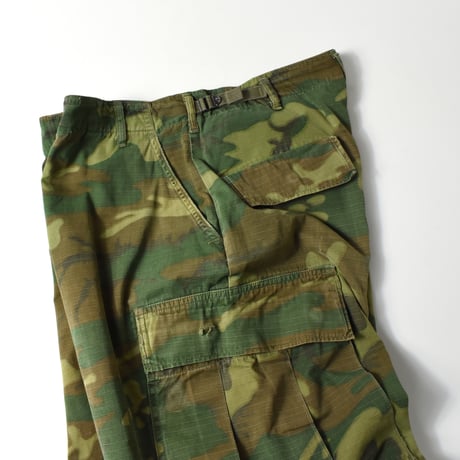 USED 68’S MILITARY CAMO CARGO PANTS