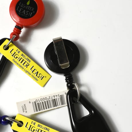 "LIGHTER LEASH" RETRACTABLE LIGHTER HOLDER