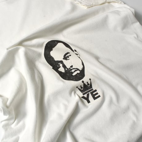 USED "YE" T-shirt