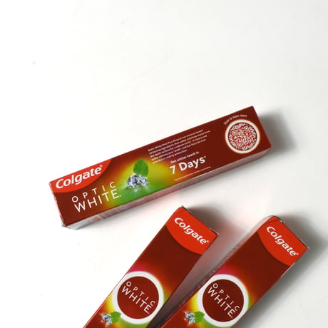 NEW "COLGATE" OPTIC WHITE TOOTHPASTE