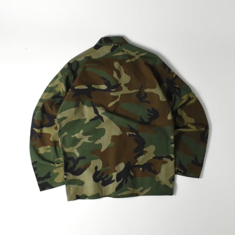 USED MILITARY 2-POCKET CAMO JACKET