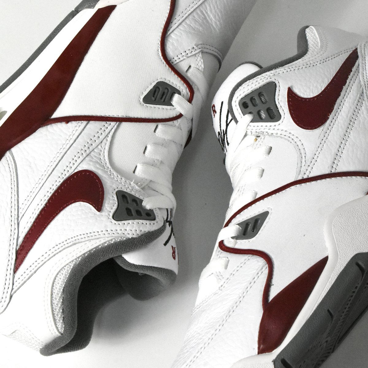 NIKE / FLIGHT 89 NIKE / FLIGHT 89