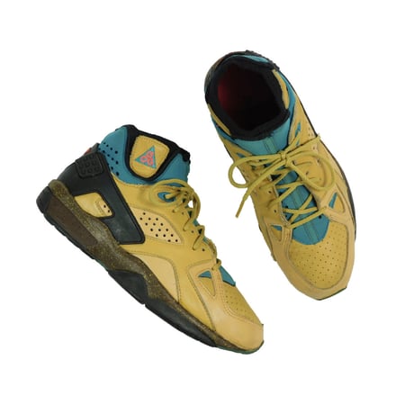 USED "1991 NIKE ACG / AIR MOWABB"