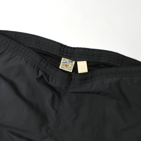 USED "TRAVEL SMITH" NYLON SHORTS