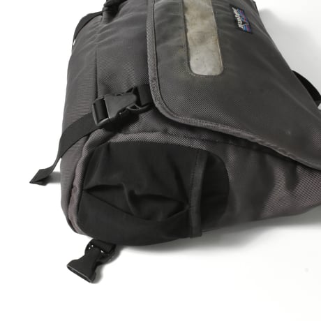 USED "PATAGONIA HALF MASS" MESSENGER BAG