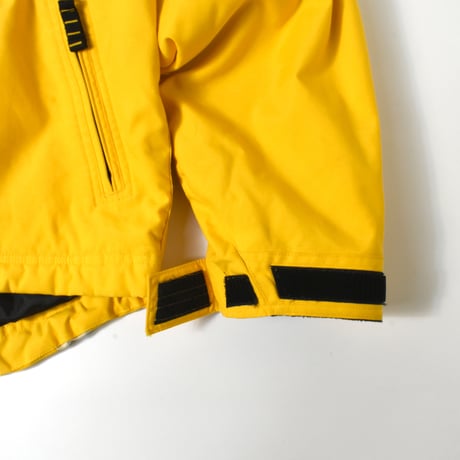 USED 90-00'S "GAP" ACTIVE JACKET