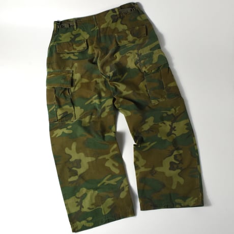 USED 68’S MILITARY CAMO CARGO PANTS