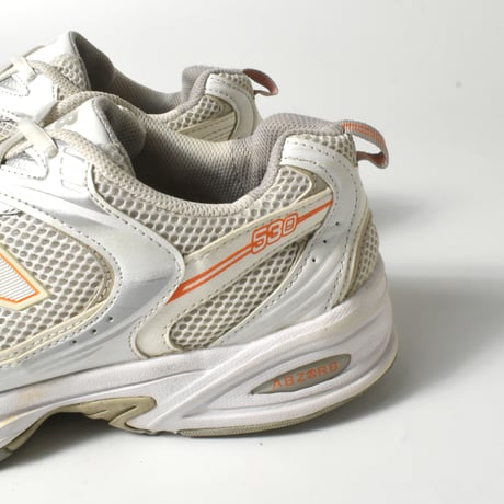 USED "NEW BALANCE / 530"