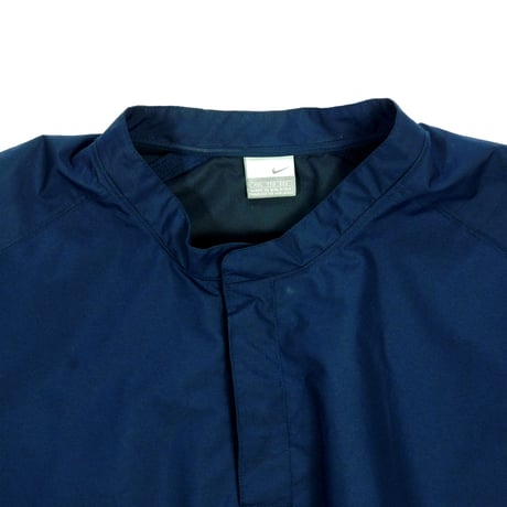 USED "NIKE" POLY PULLOVER