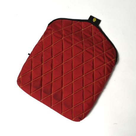 USED "TIMBUK2" QUILTED LAPTOP SLEEVE CASE