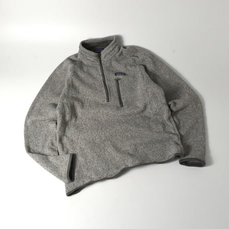 USED  "PATAGONIA" HALF ZIP FLEECE PULLOVER