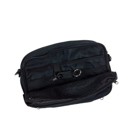 USED "EAGLE CREEK" 2WAY TRAVEL POUCH