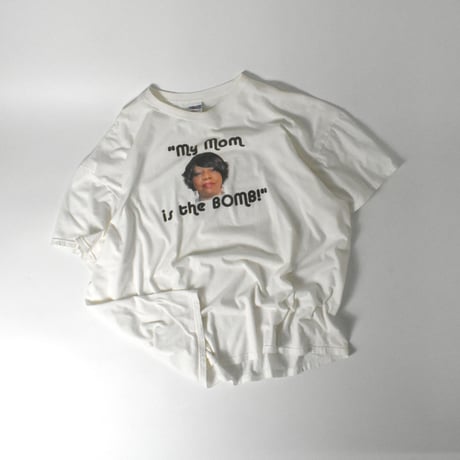 USED "MY MOM IS THE BOMB" T-shirt