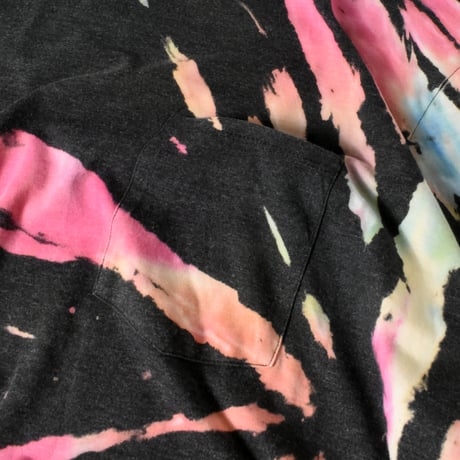 USED "NO BOUNDARIES" TYE DYE L/S T-SHIRTS