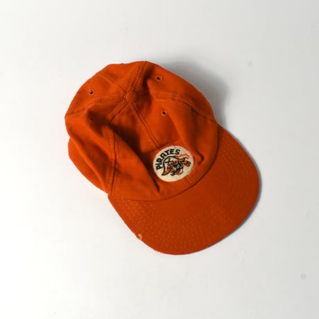VINTAGE "PIRATES" CAP